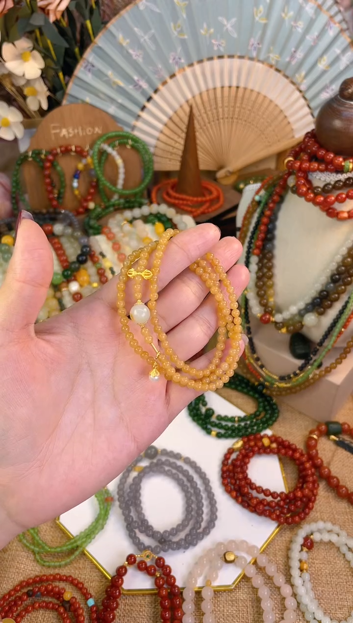 【闪购商品】和田玉三圈18K金镶嵌糖玉