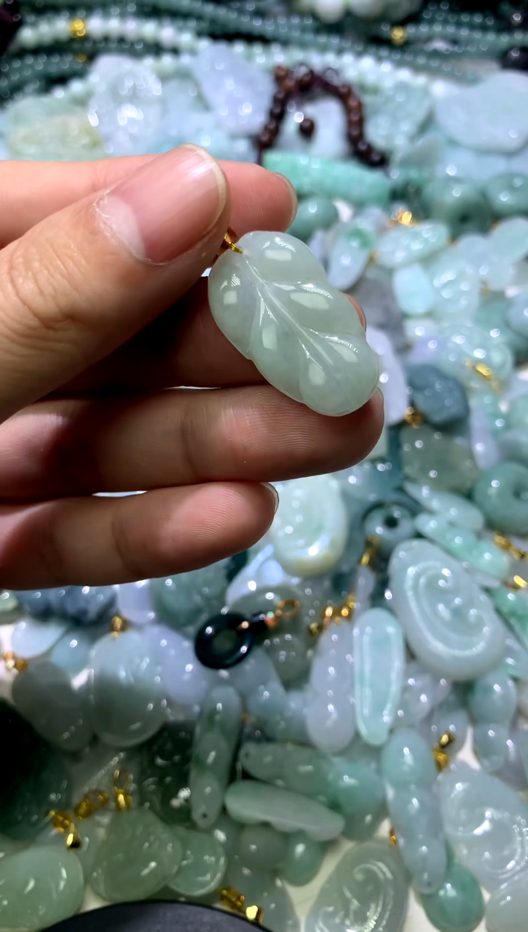 颈饰未镶嵌翡翠1