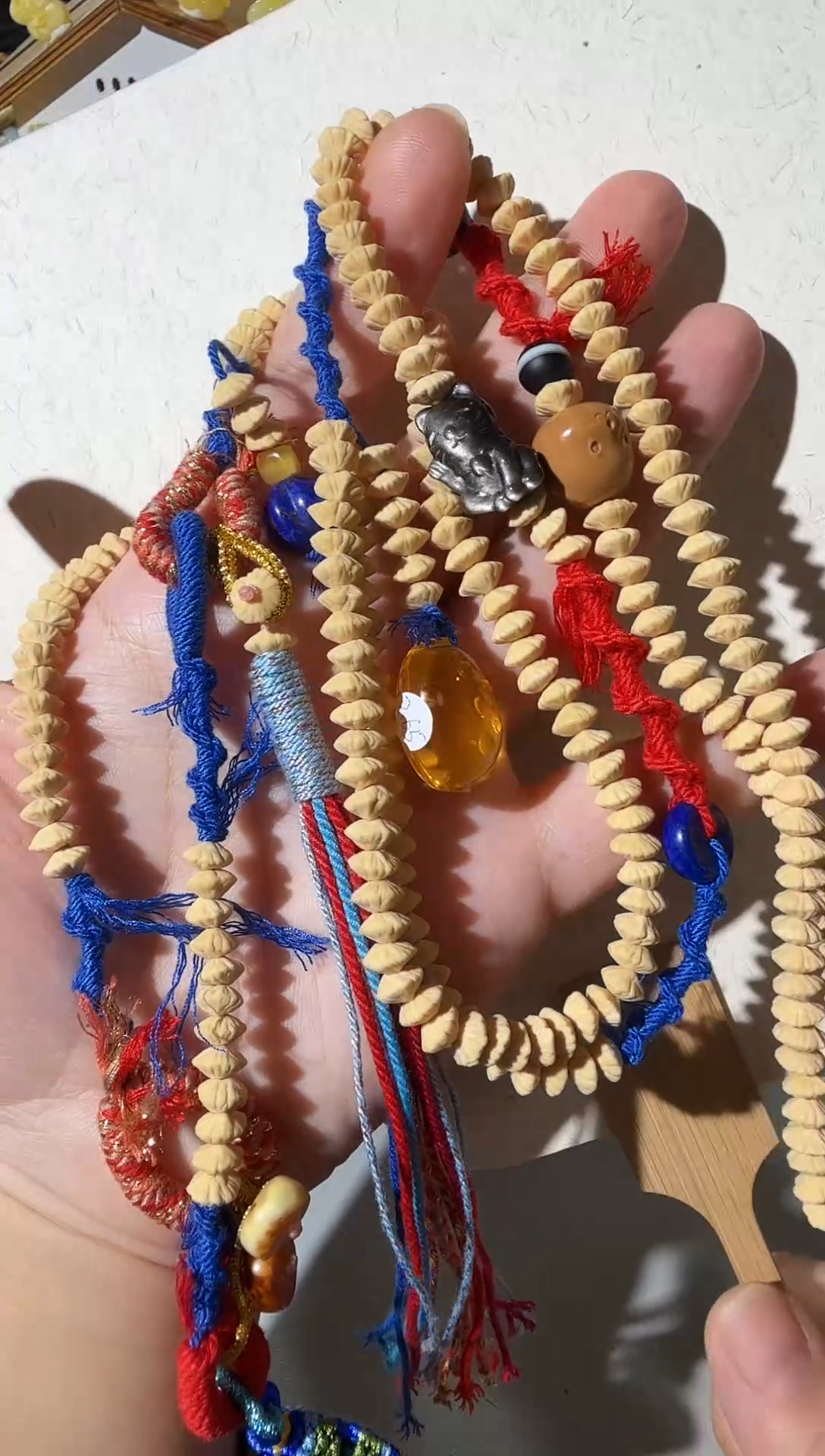 琥珀项链未镶嵌琥珀项链斜跨手机挂多样性发货