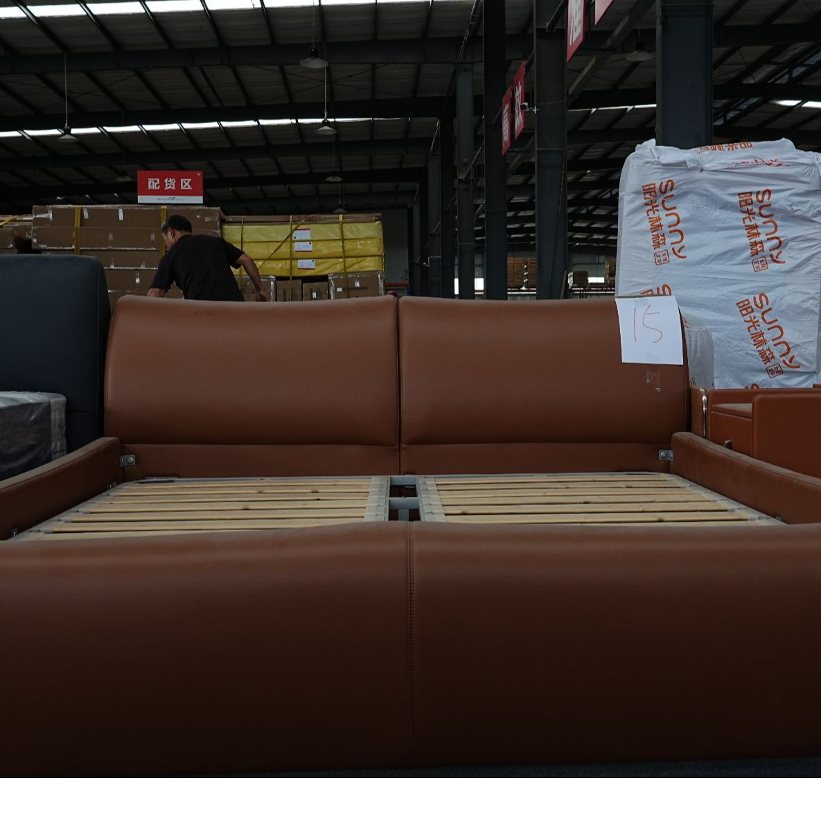 阳光林森（特）真皮软床轻奢简约