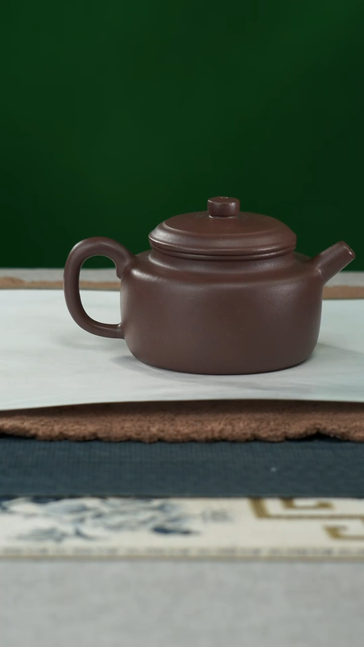 茶杯紫砂风*黑星土德钟微瑕