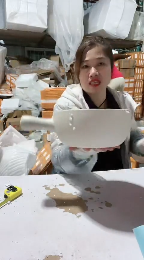 【闪购商品】9993瑕疵米白手把锅，