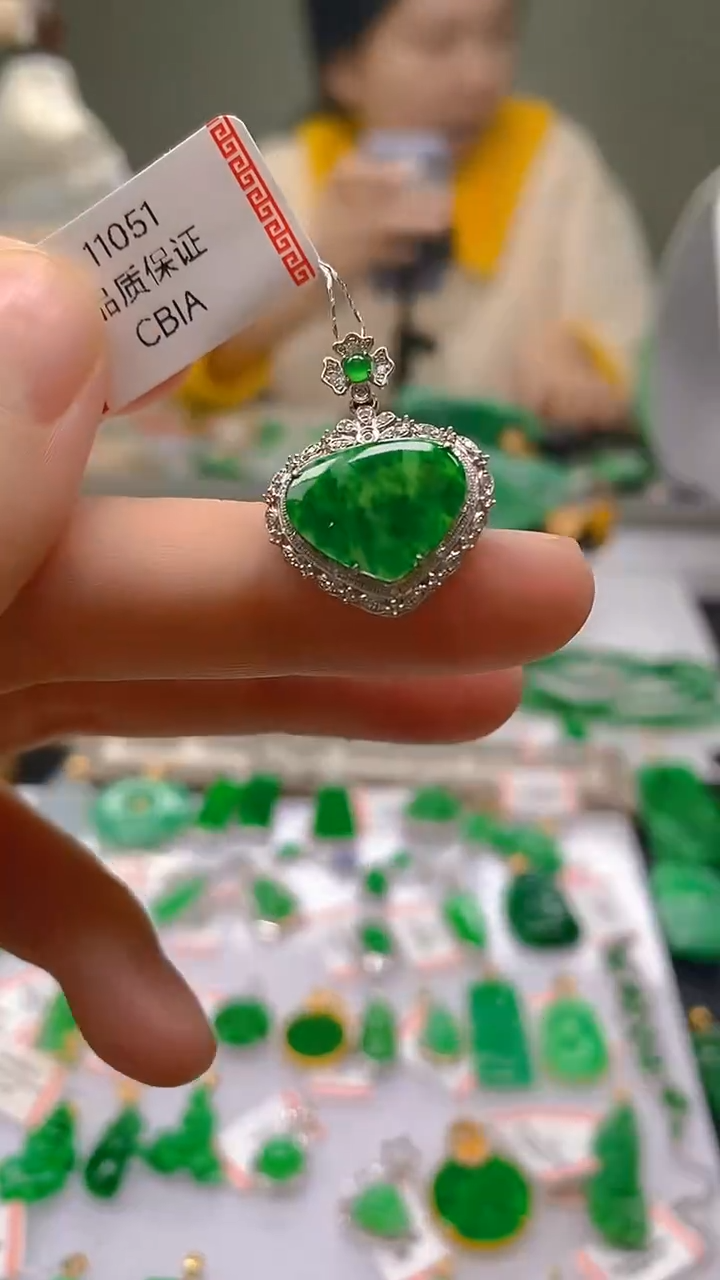 【闪购商品】翡翠颈饰18K金镶嵌新号开播，全场乱卖