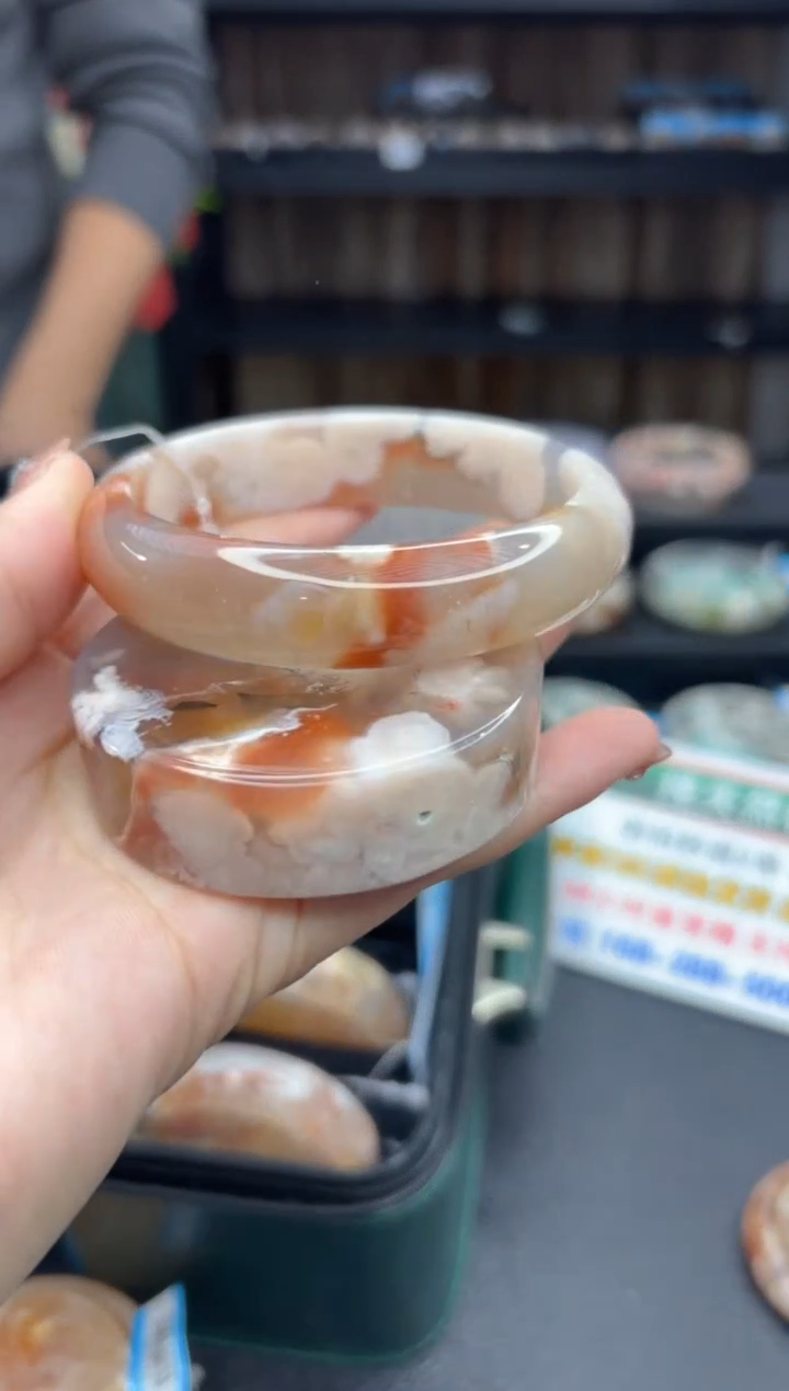 【闪购商品】石英质玉手镯未镶嵌244（62圈赠送镯心）