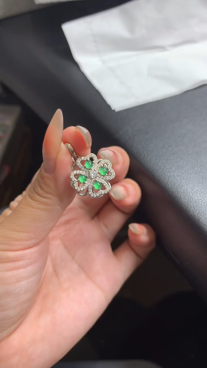 【闪购商品】翡翠颈饰银S925镶嵌翡翠