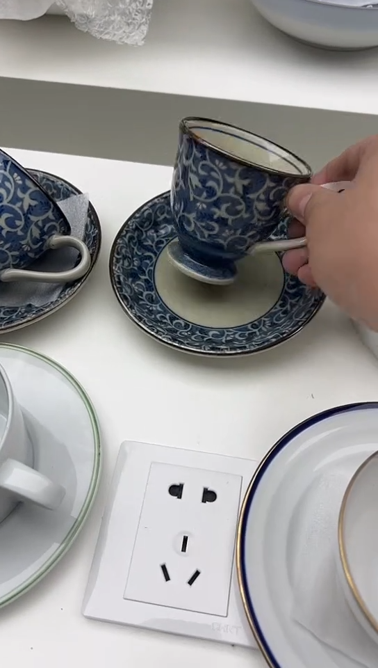 【闪购商品】中古回流瓷器好看，谨慎参拍