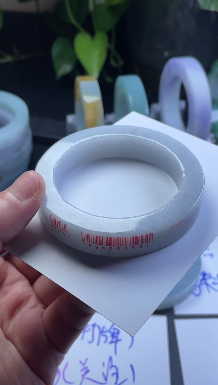 【闪购商品】定制翡翠手镯未镶嵌翡翠
