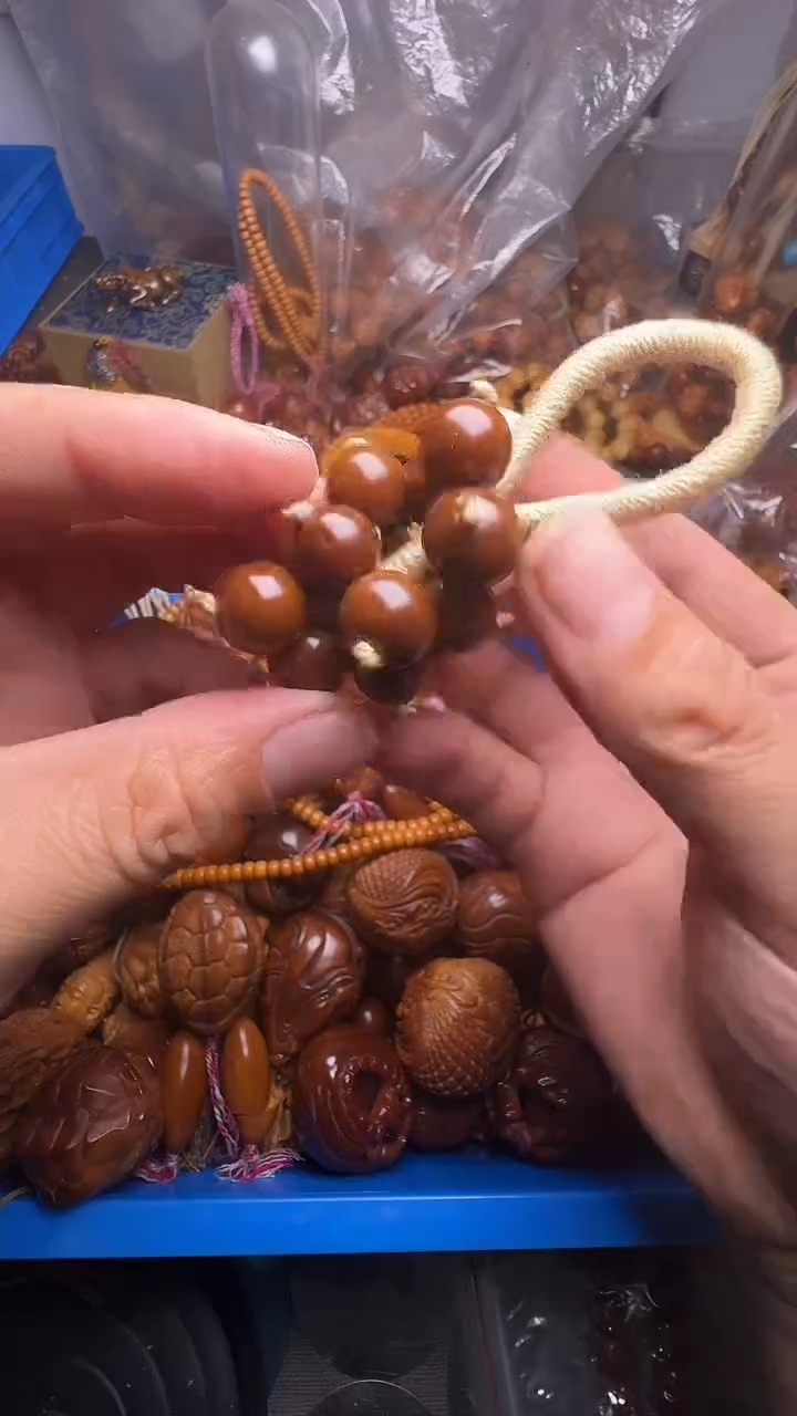 手串橄榄核葡萄的