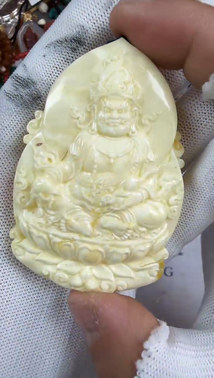 未镶嵌蜜蜡裸石蜜蜡吊坠