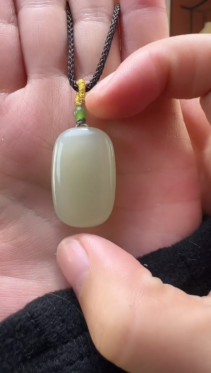 【闪购商品】和田玉吊坠(赠链)未镶嵌1111111111111