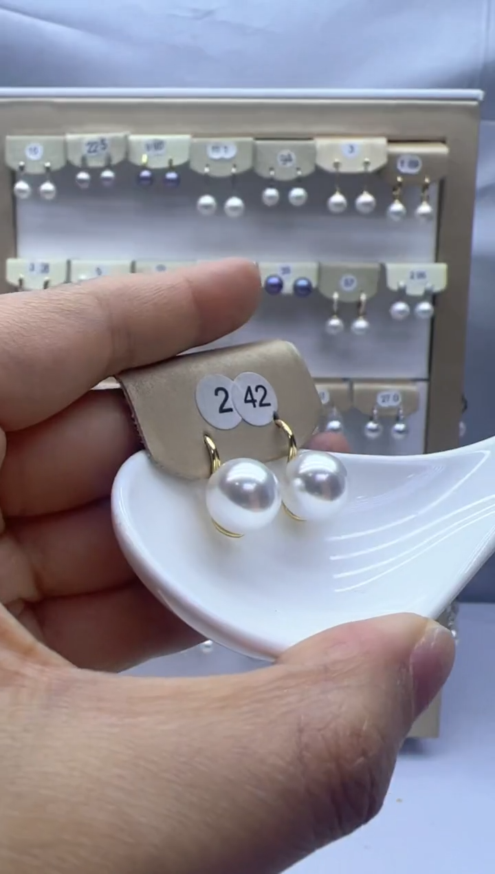 【闪购商品】淡水珍珠耳饰银S925镶嵌242