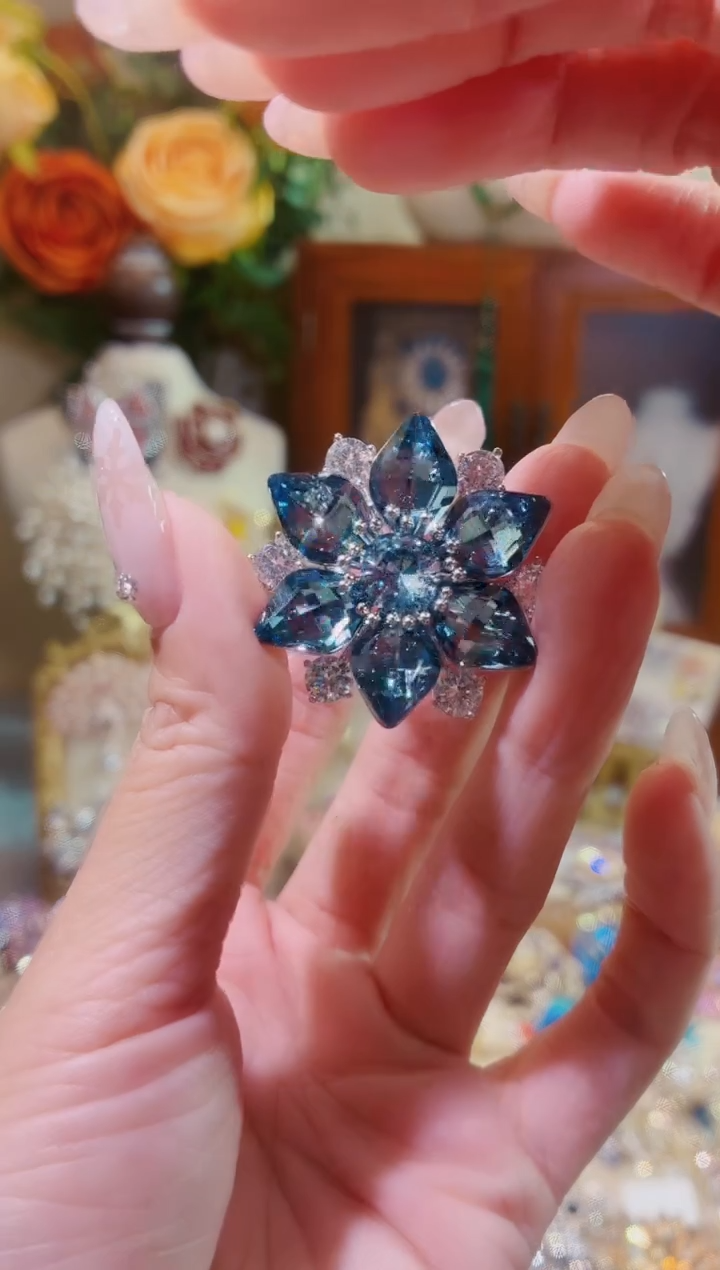 合成立方氧化锆铜合金闪耀蓝雪花