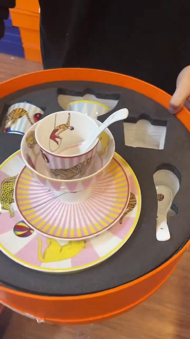 杯鸿辉家品牌瓷器，京东包邮！