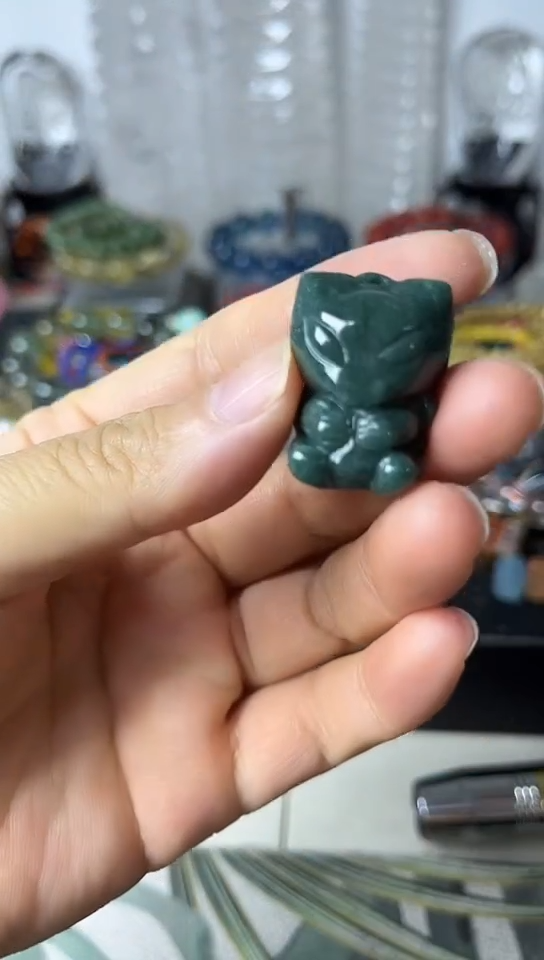 【闪购商品】翡翠颈饰未镶嵌矿坑