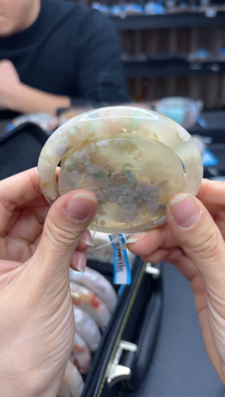 【闪购商品】石英质玉手镯未镶嵌1293（60圈贈送鐲心）