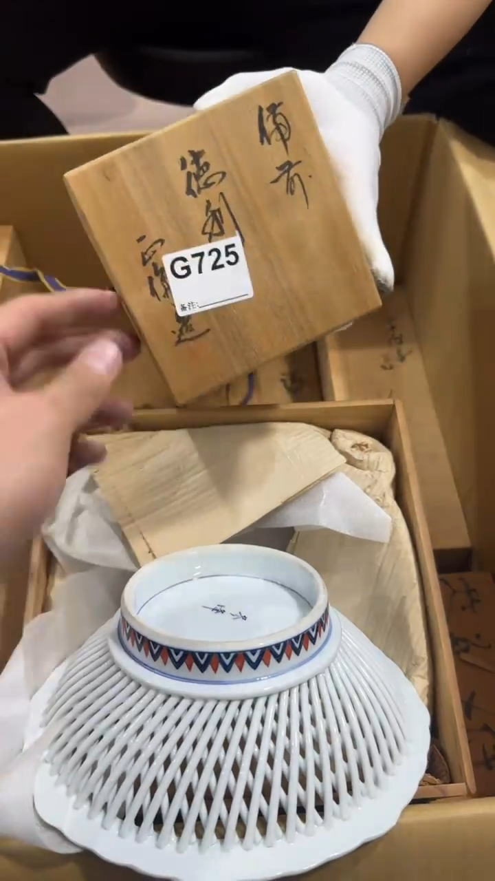 曼****9725中古商品，谨慎购买