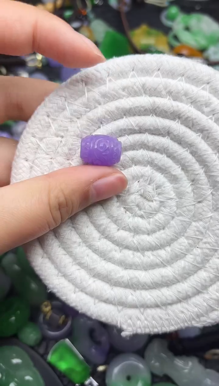 颈饰未镶嵌翡翠缅甸翡翠吊坠