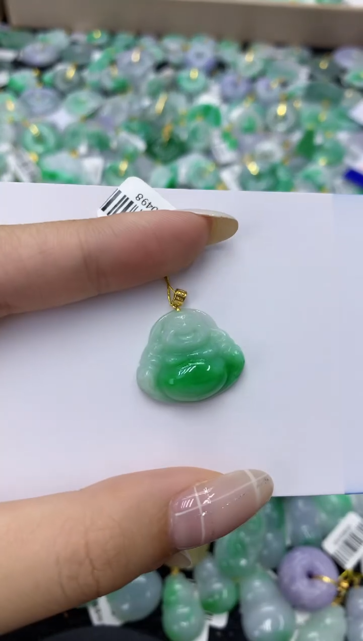 翡翠18K金镶嵌颈饰天然缅甸翡翠A货