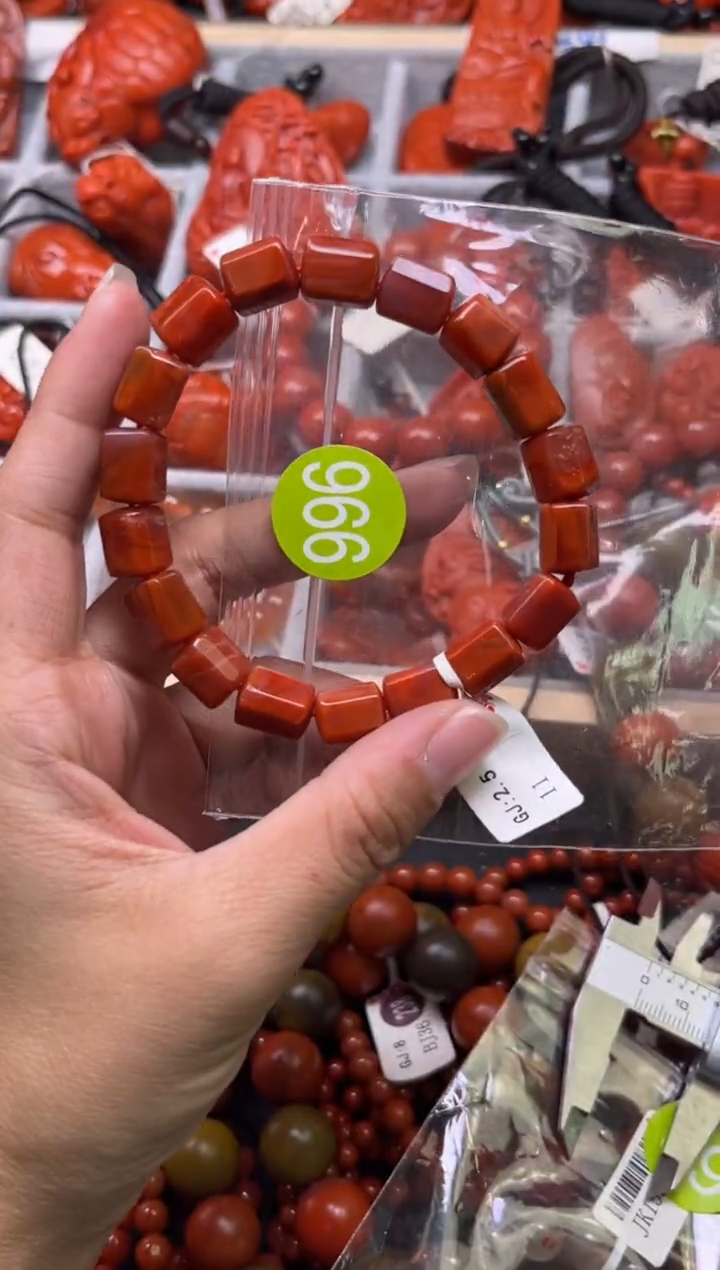 南红玛瑙未镶嵌珠宝奇石996-8+