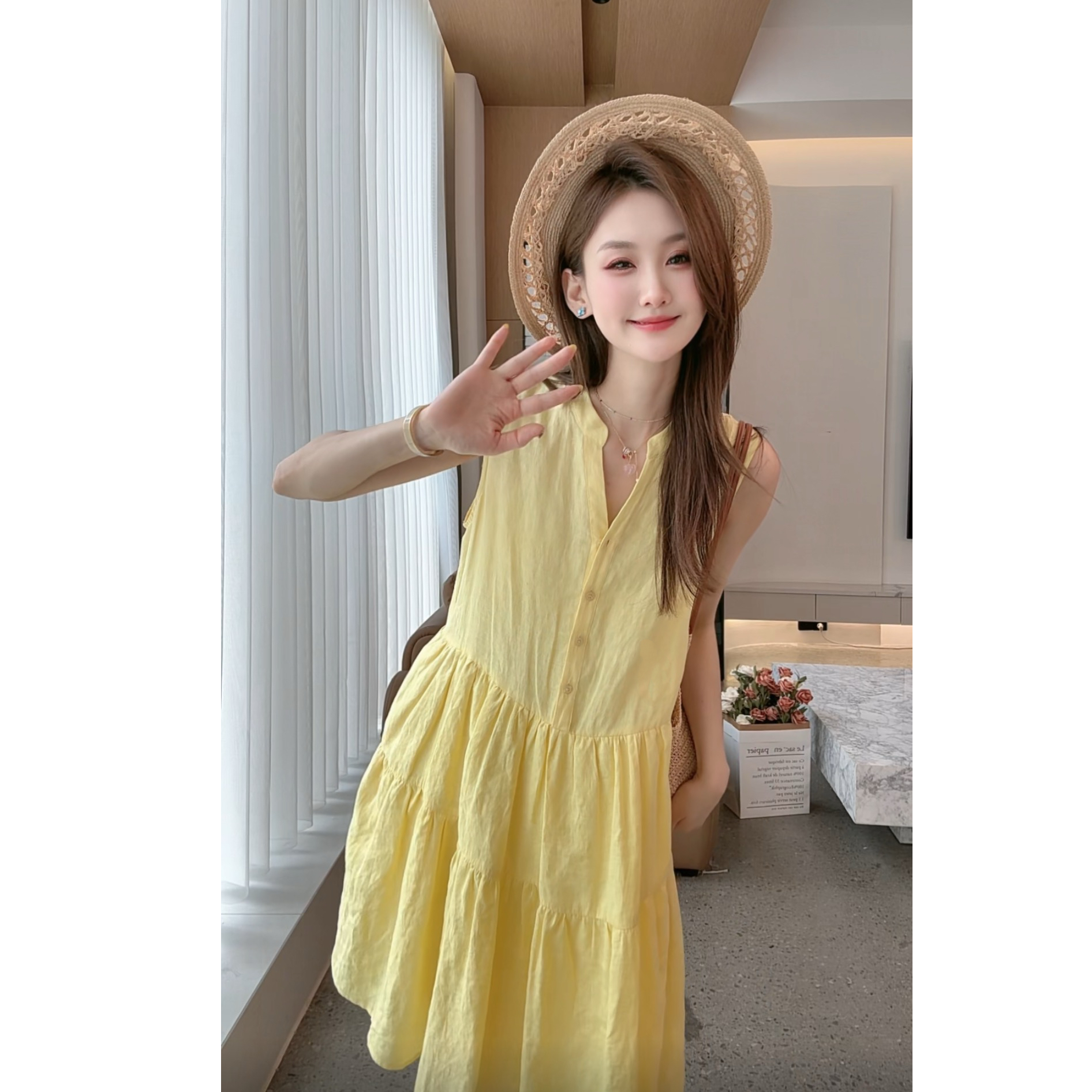 ShawEleven【夏日艳阳】休闲风无袖V领甜美连衣裙黄色小蜜蜂770109