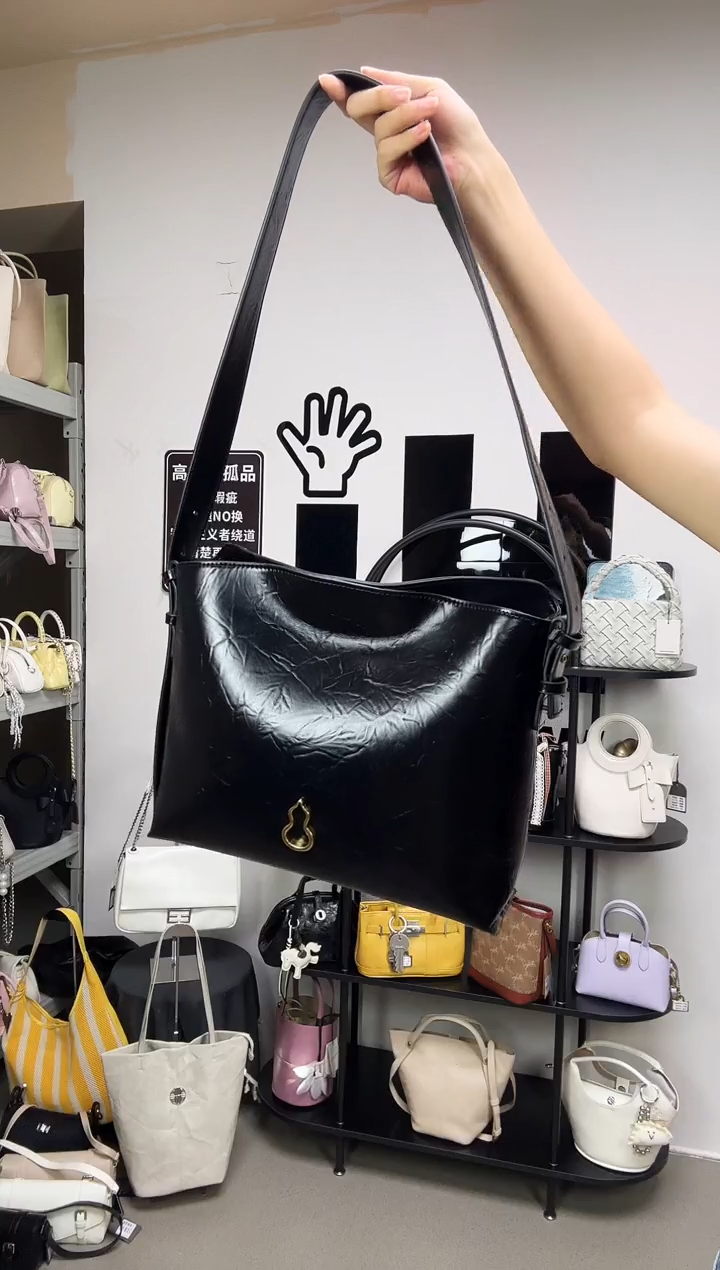 牛皮（革）彩汐小众女包编号：84
