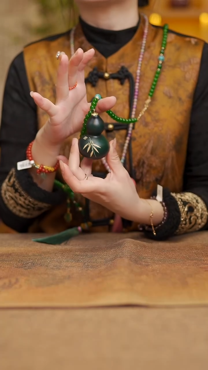 【闪购商品】12宴禾堂漆艺小葫芦--138