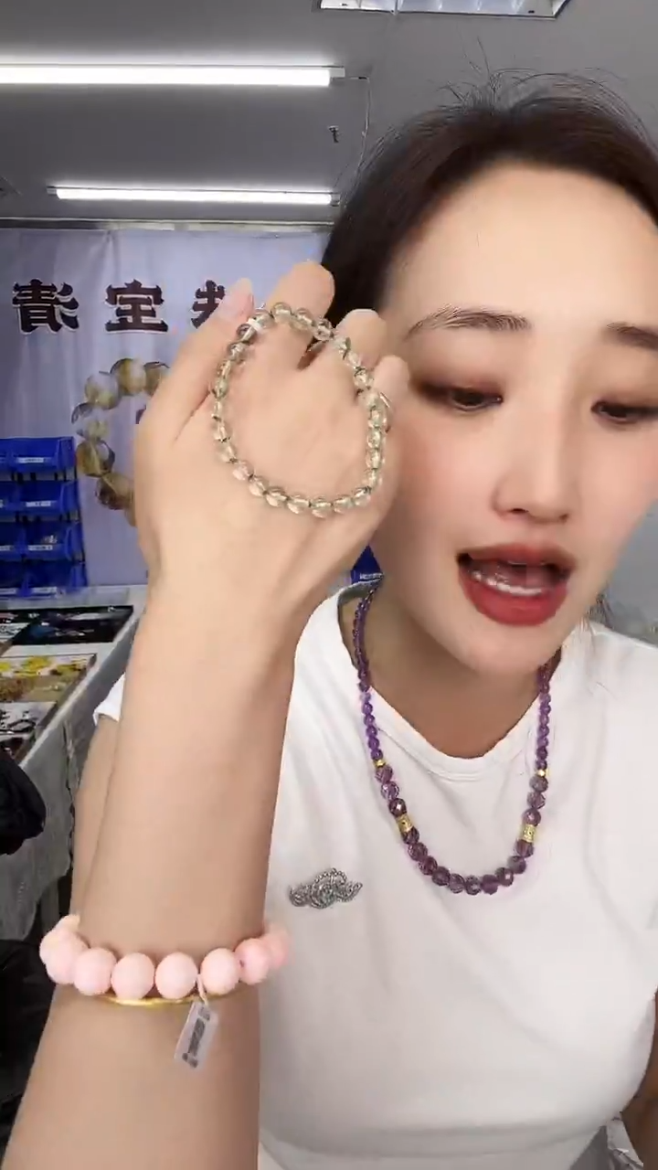 水晶手链未镶嵌天然珠宝多样性发其一