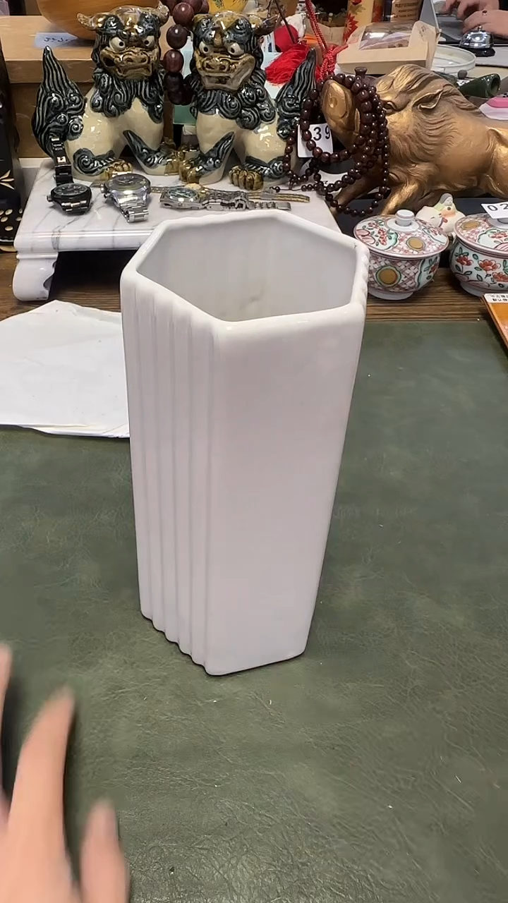 040·····白瓷花器