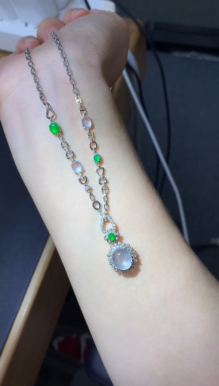 翡翠18K金镶嵌颈饰622-中国好珍宝