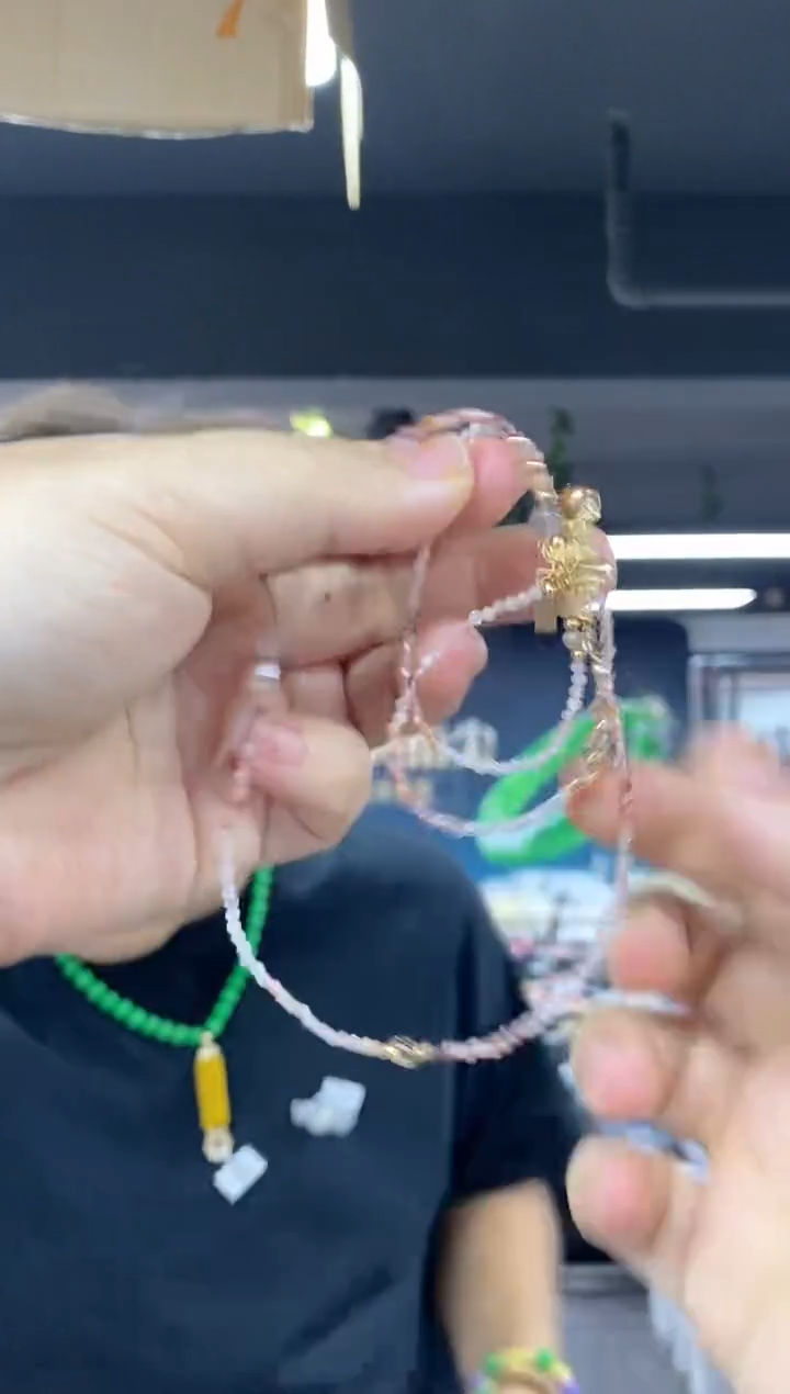 颈饰未镶嵌水晶多样性发其一颜色微差