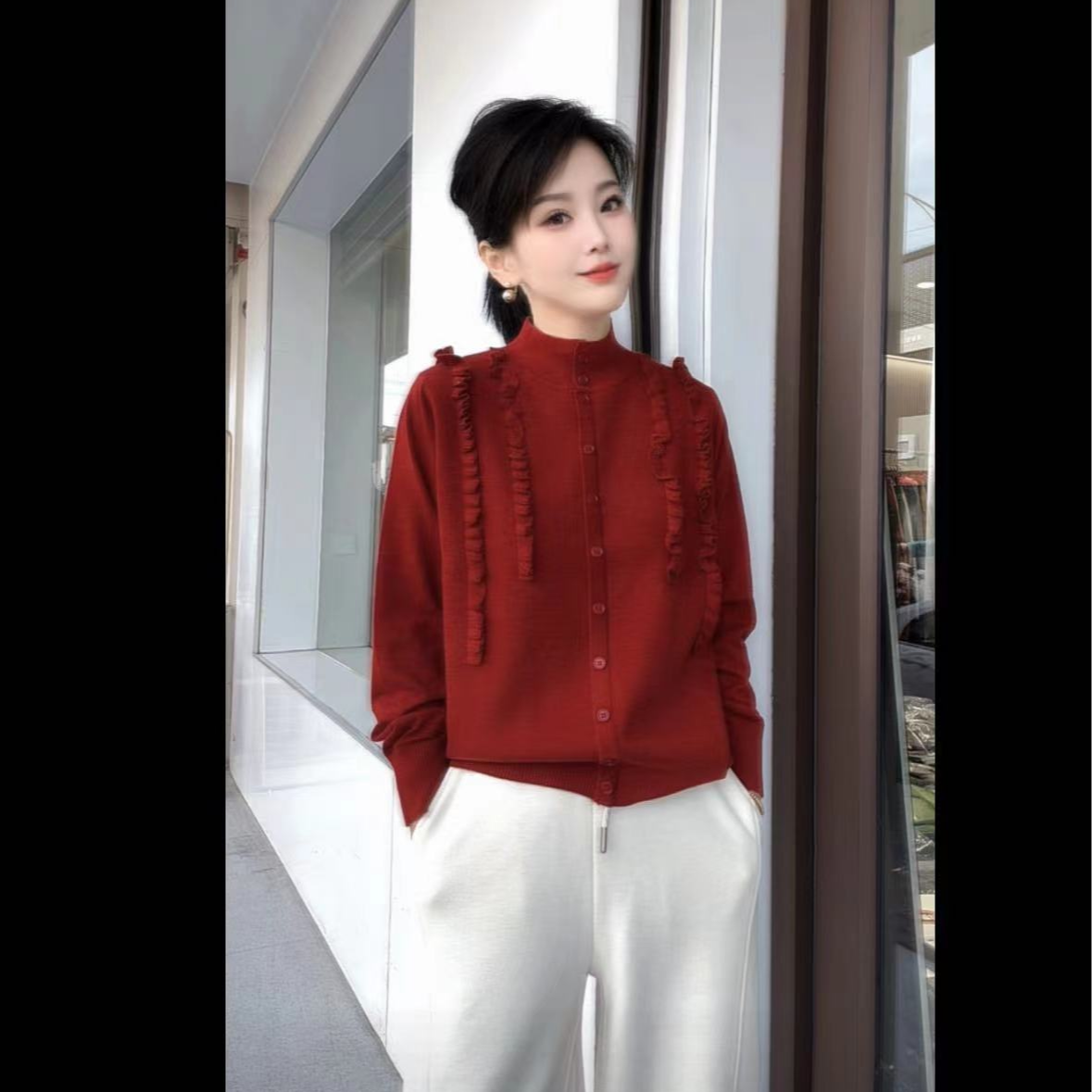 扣子木耳针织衫---