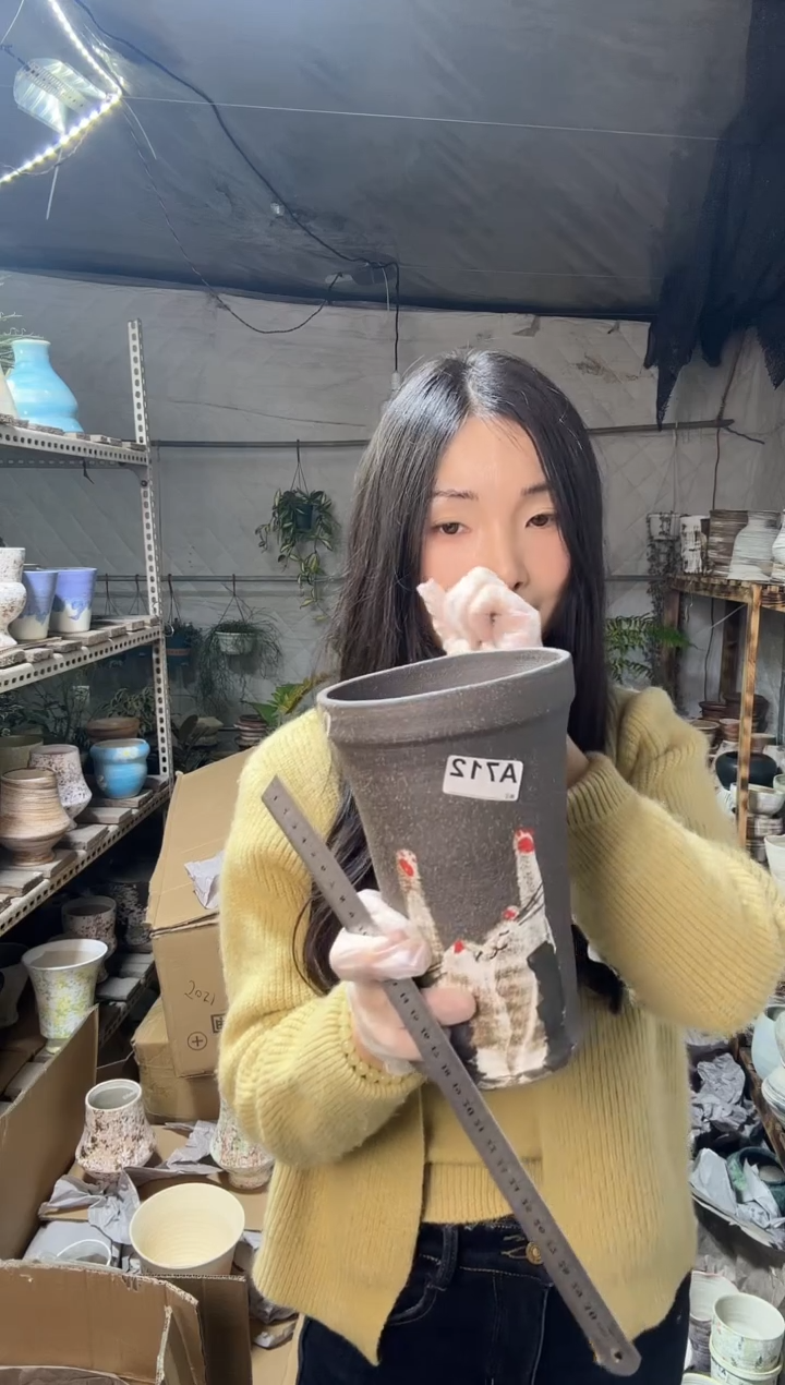 无花朵编号712  景德镇手工手绘花盆口14高22