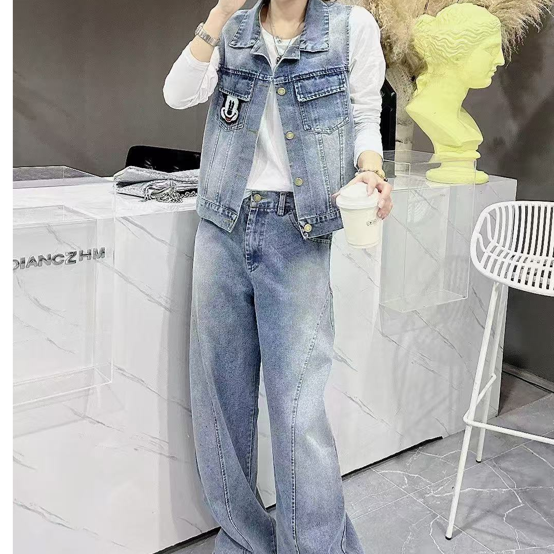 8820卡通牛仔马甲裤子套装（不带打底）