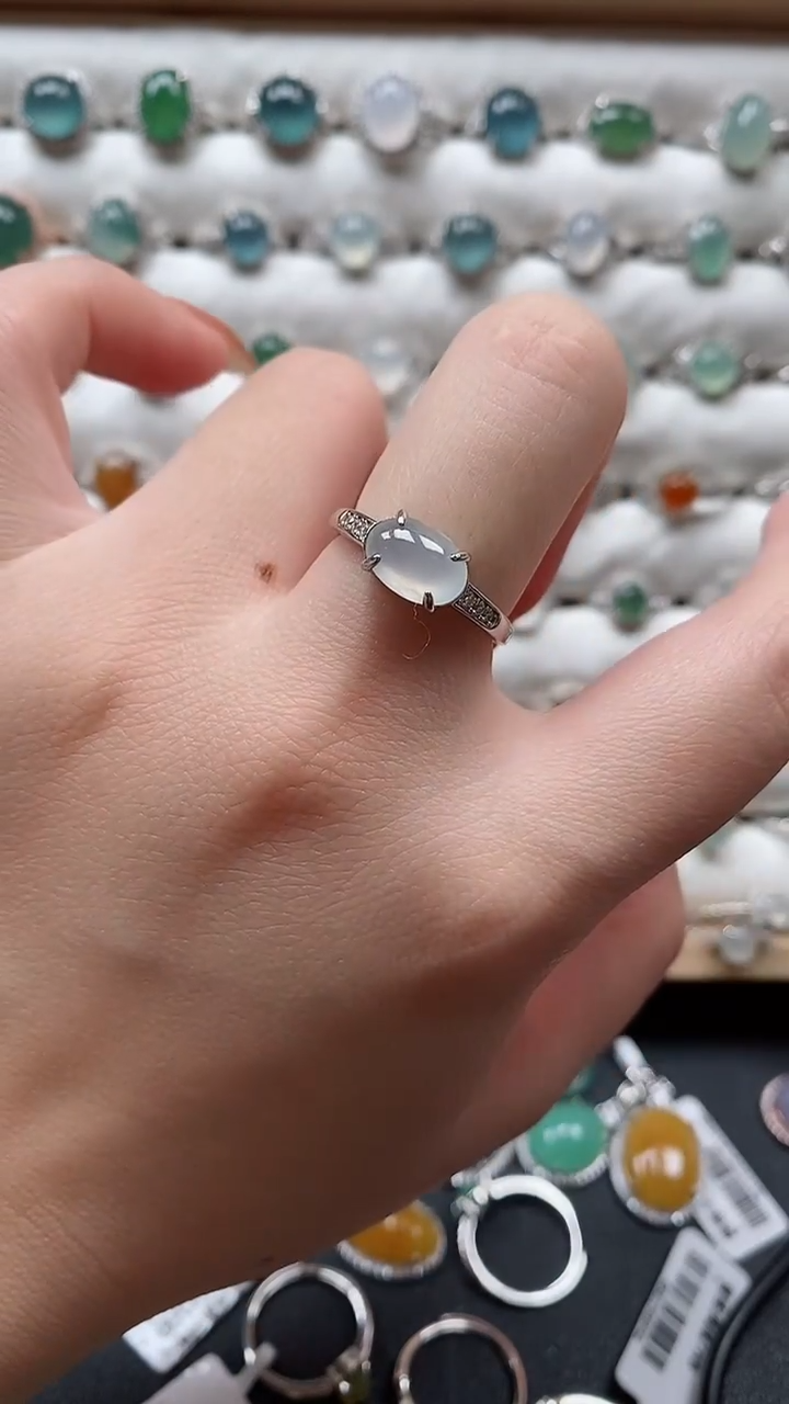 【闪购商品】翡翠戒指银S925镶嵌一物一证一礼盒