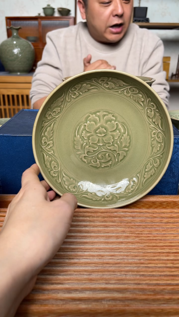 【闪购商品】其他耀州窑缠枝牡丹壶承