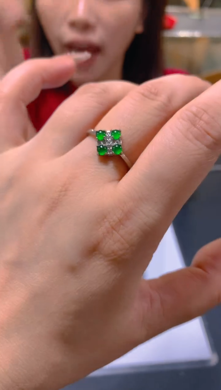 未镶嵌戒指翡翠多样性发一