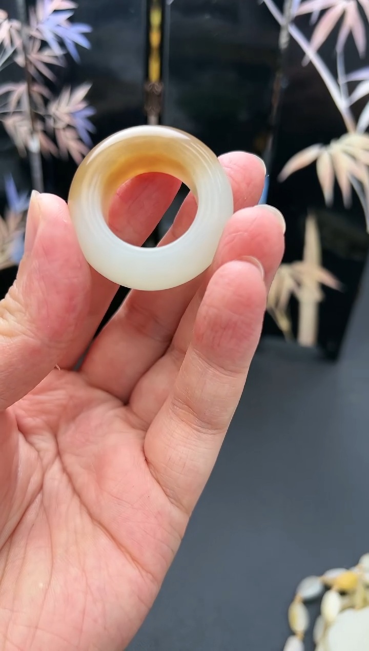 未镶嵌戒指和田玉SYD1230096多样性发一