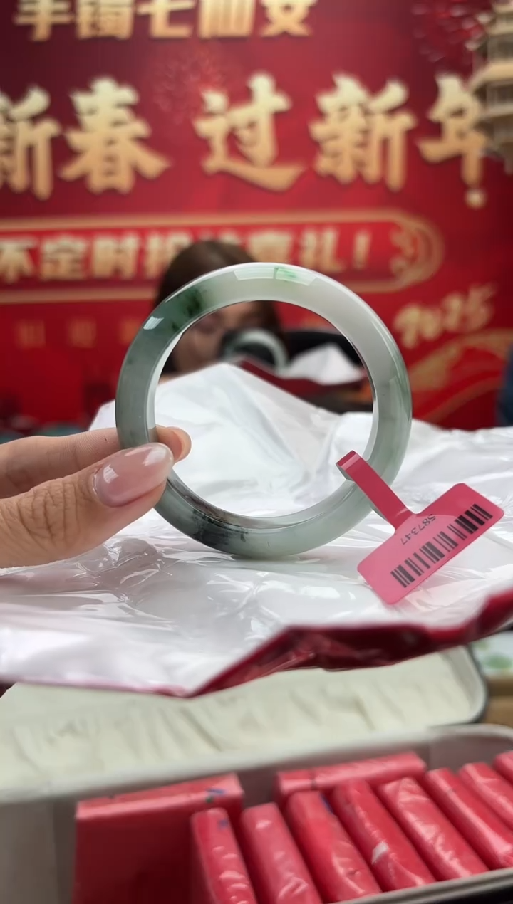 【闪购商品】翡翠手镯未镶嵌1手镯