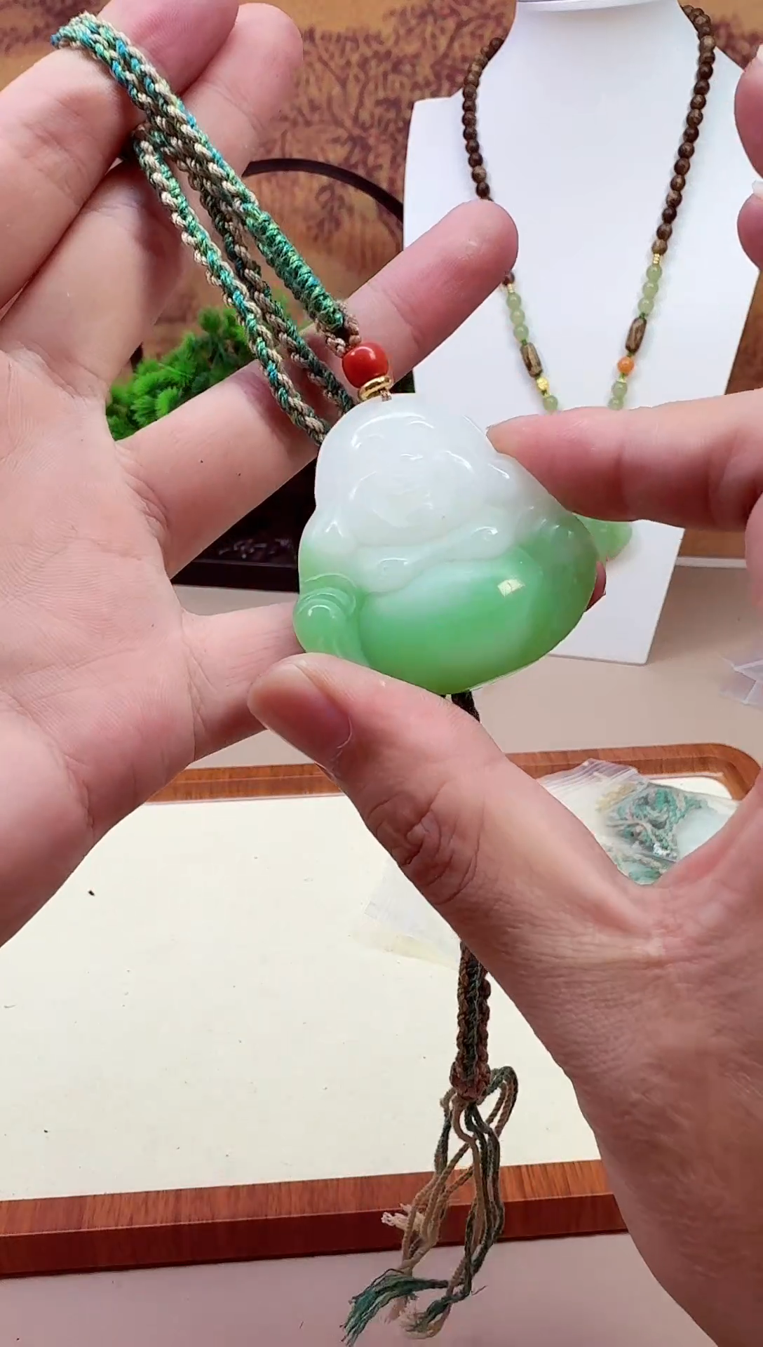 和田玉14K金镶嵌颈饰A830