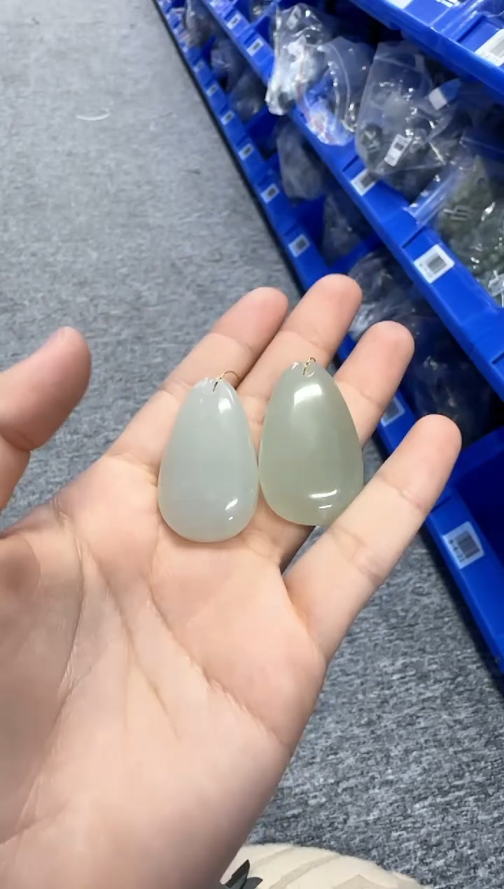 【闪购商品】和田玉吊坠(不含链)未镶嵌水滴吊坠多样性发一