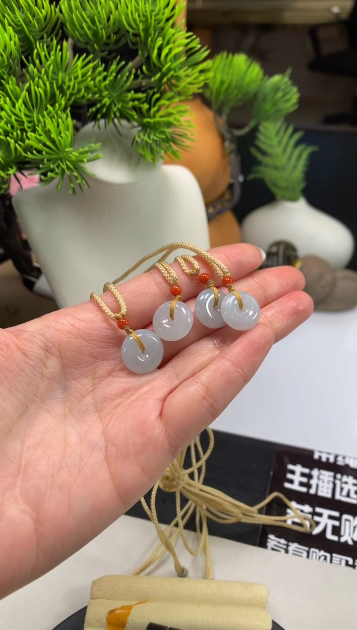 颈饰未镶嵌翡翠---118348多样性发其一