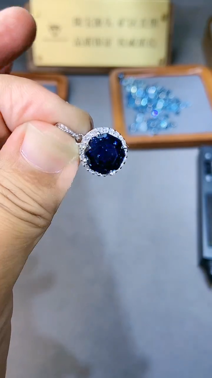 【闪购商品】托帕石颈饰银S925镶嵌154