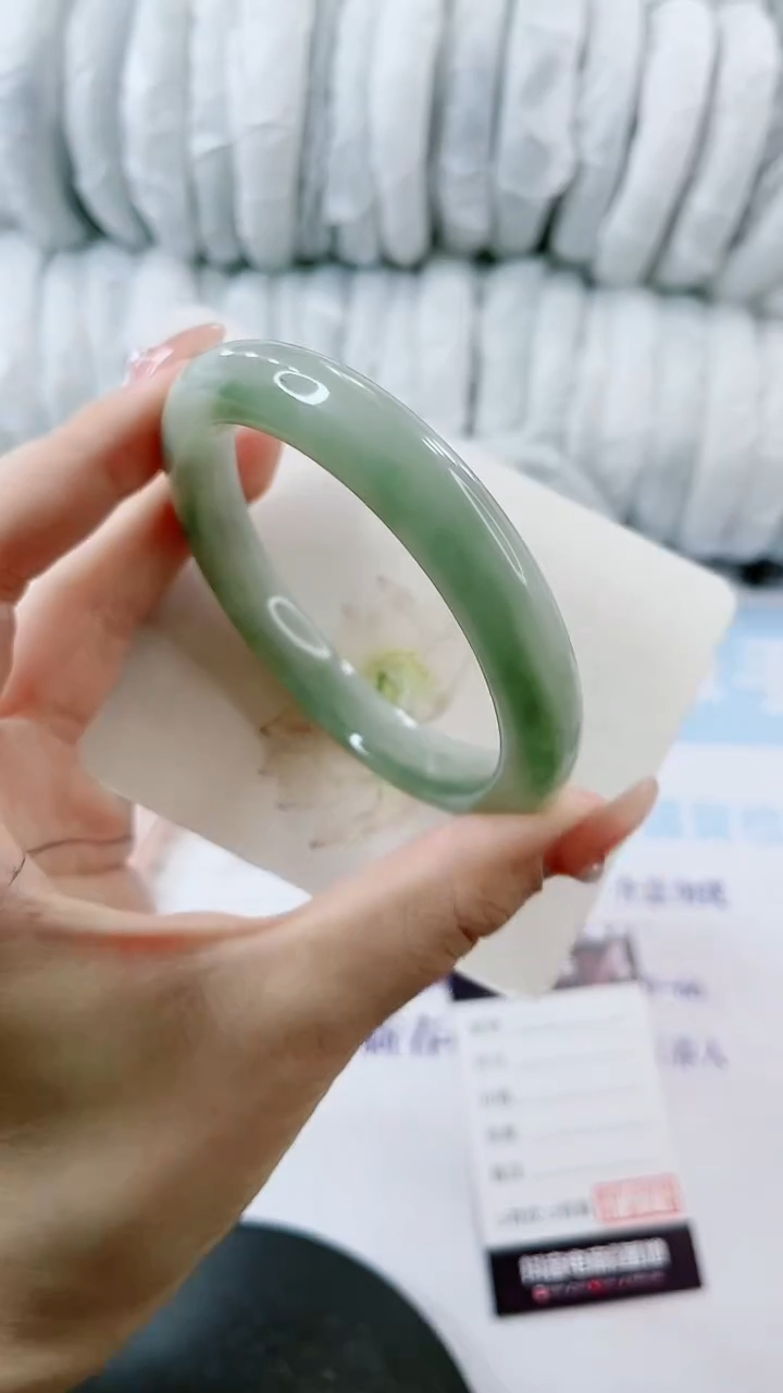 【闪购商品】石英质玉手镯未镶嵌0296909765-多样性发货