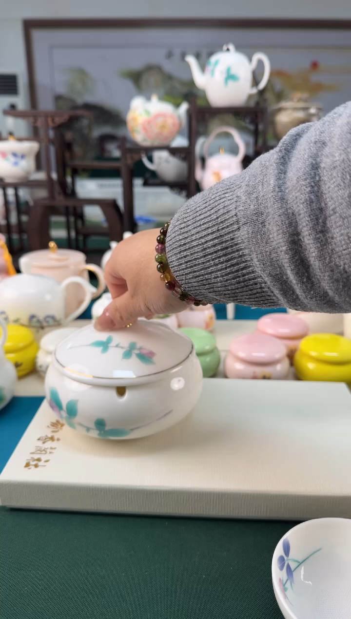 【闪购商品】瓷器 ······.......