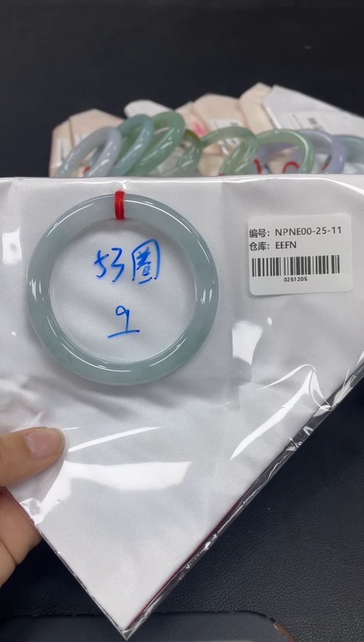 未镶嵌手镯翡翠翡翠手镯