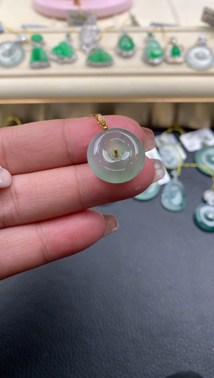 【闪购商品】翡翠颈饰18K金镶嵌D520