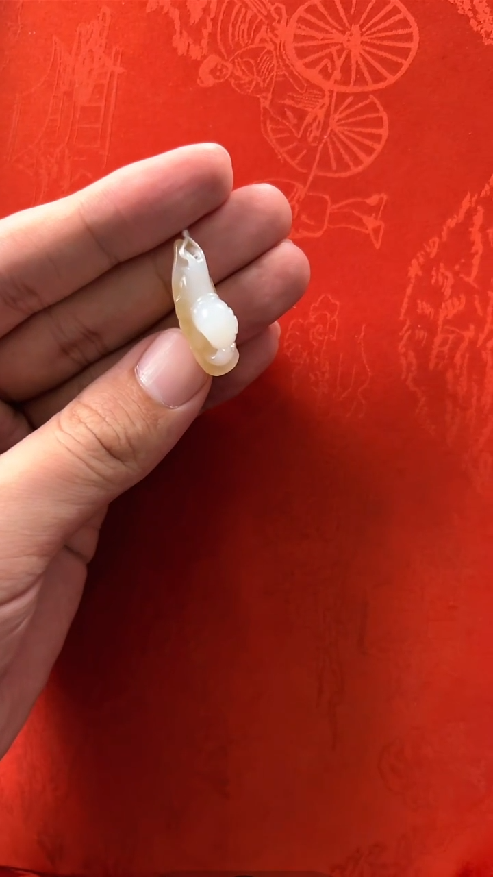 未镶嵌和田玉挂件且末糖（漫步人生）