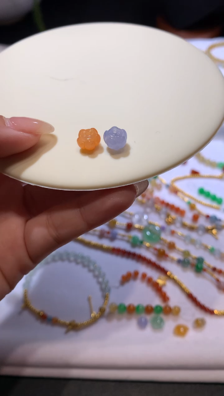 【闪购商品】定制翡翠未镶嵌两颗莲花珠3300+0