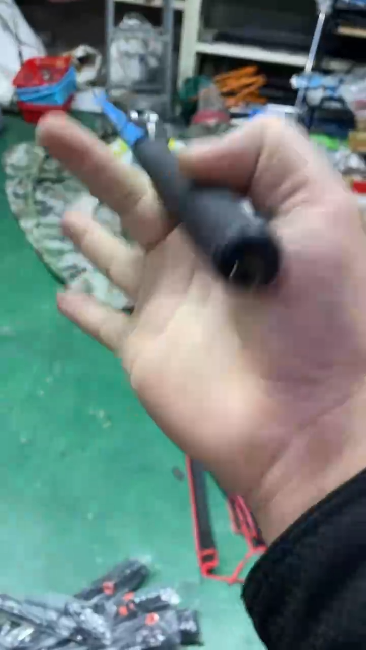 1.3米筏竿三支颜色随机微瑕介意勿拍