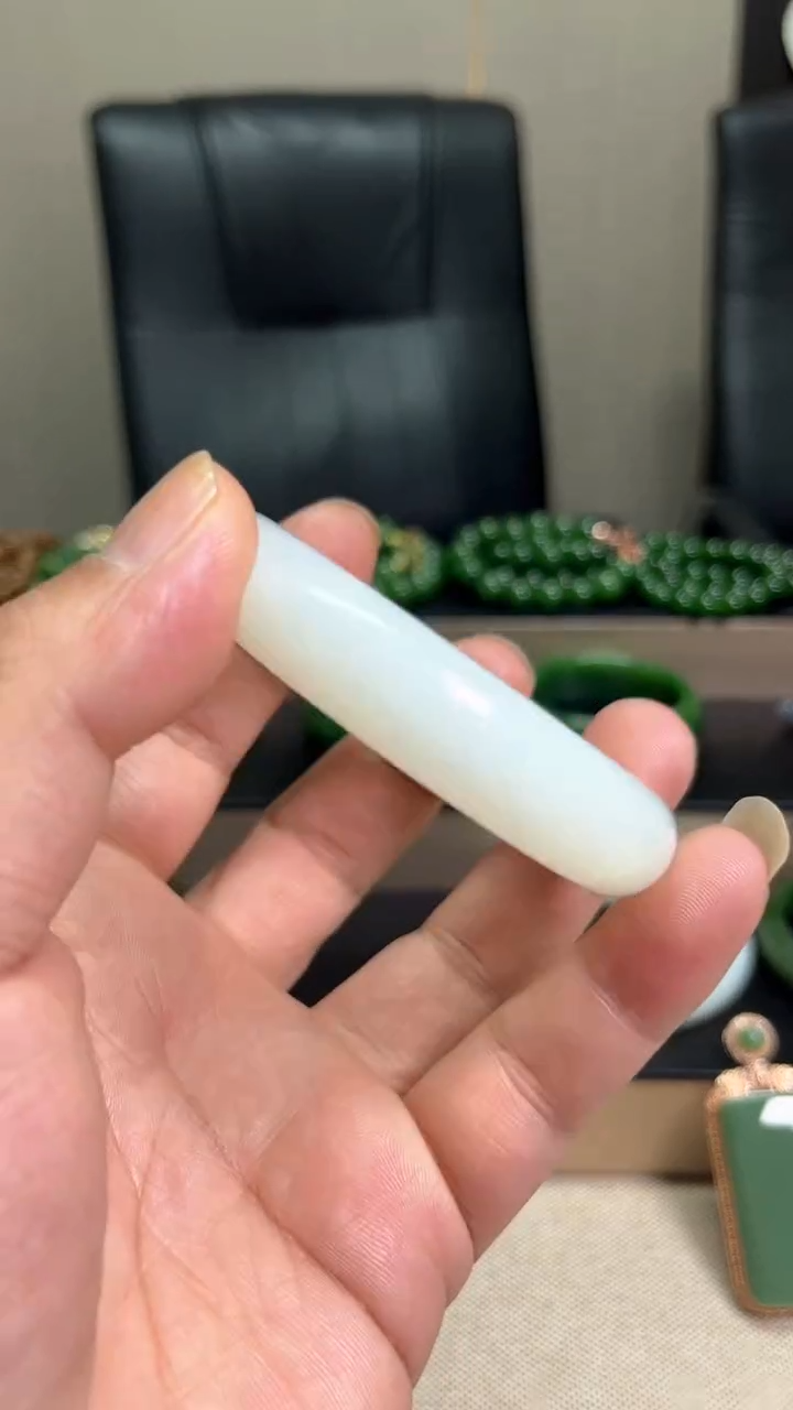 【闪购商品】和田玉手镯未镶嵌和田玉手镯